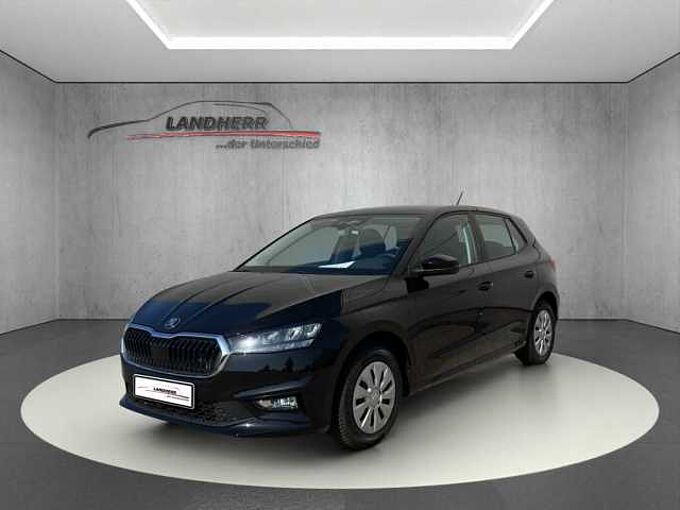 SKODA Fabia 1.0 Selection //PDC/Sitzheizung/LED