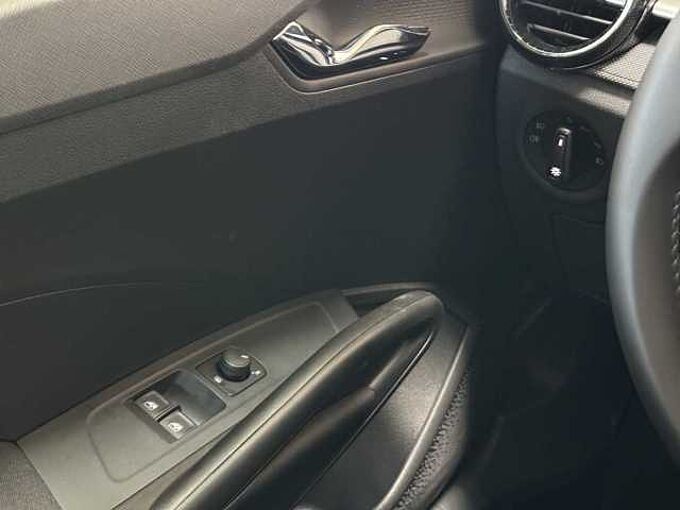 SKODA Fabia 1.0 Selection //PDC/Sitzheizung/LED
