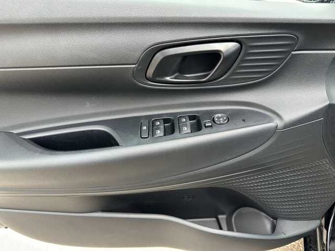 Hyundai i20 1.0 T-GDI Wave gr. Farbdisplay /5. J. Garantie