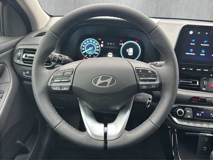 Hyundai i30 1.5 Family Rückfahrkamera/Lenkradheizung