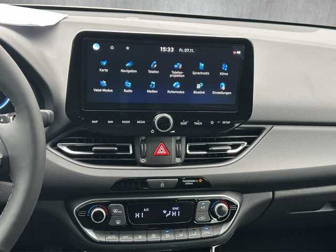 Hyundai i30 1.5 Family Rückfahrkamera/Lenkradheizung