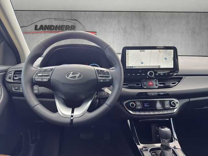 Hyundai i30 Kombi 1.5 T-GDI Family // LED/Kamera/SHZ