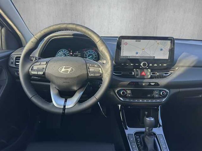 Hyundai i30 Kombi 1.5 T-GDI Family // LED/Kamera/SHZ