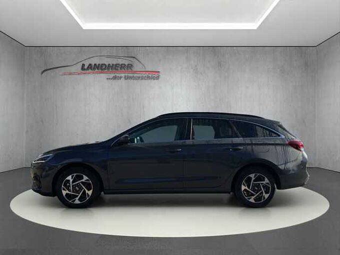 Hyundai i30 Kombi 1.5 T-GDI Family // LED/Kamera/SHZ