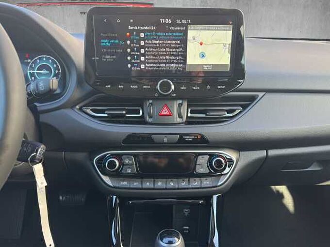 Hyundai i30 Kombi 1.5 T-GDI Family // LED/Kamera/SHZ