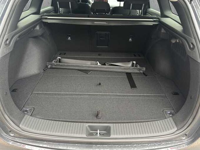 Hyundai i30 1.5 Family Rückfahrkamera/Lenkradheizung