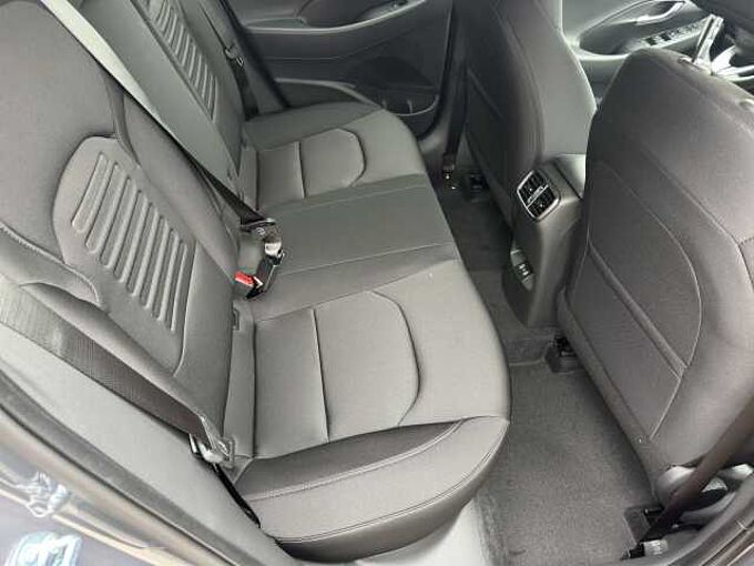 Hyundai i30 1.5 Family Rückfahrkamera/Lenkradheizung