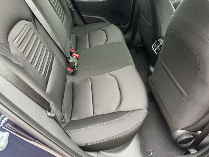 Hyundai i30 1.5 Family Rückfahrkamera/Lenkradheizung