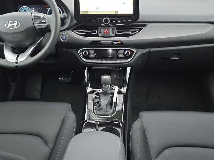 Hyundai i30 Fastback Family 5.J Garantie//Rückfahrkamera/Lenkradheizung