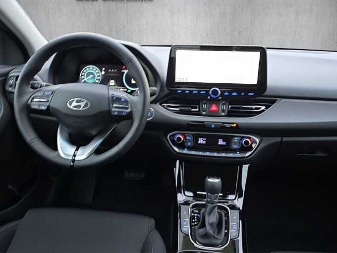 Hyundai i30 Fastback Family 5.J Garantie//Rückfahrkamera/Lenkradheizung