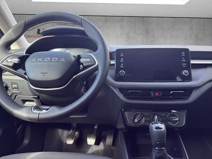 SKODA Fabia 1.0 Selection //PDC/Sitzheizung/LED