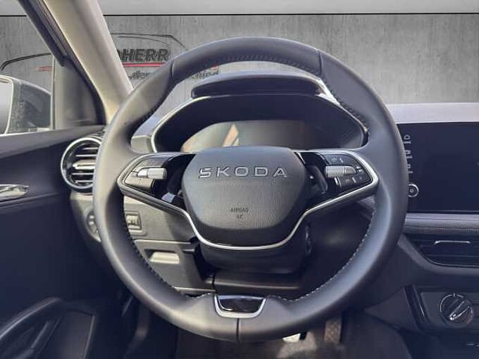 SKODA Fabia 1.0 Selection //PDC/Sitzheizung/LED