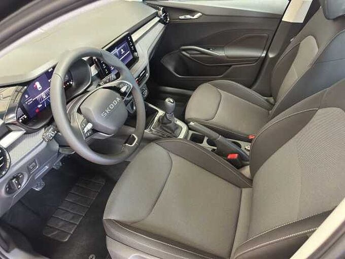 SKODA Fabia 1.0 Selection //PDC/Sitzheizung/LED 