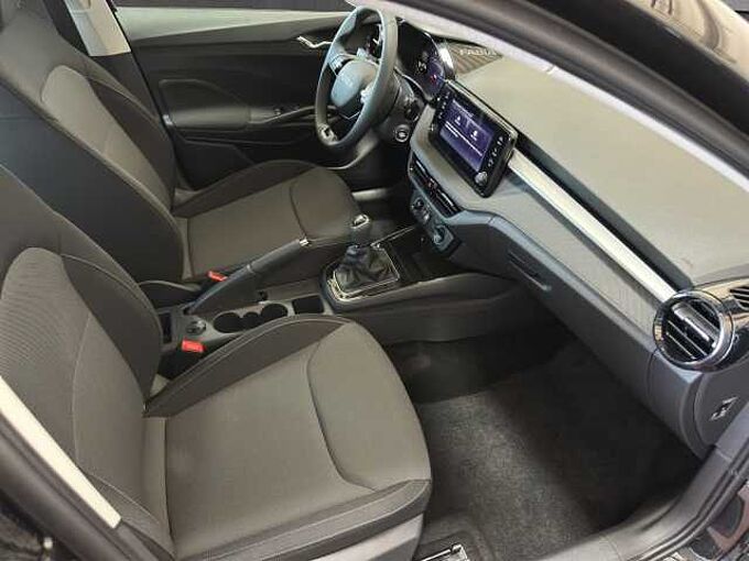 SKODA Fabia 1.0 Selection //PDC/Sitzheizung/LED 