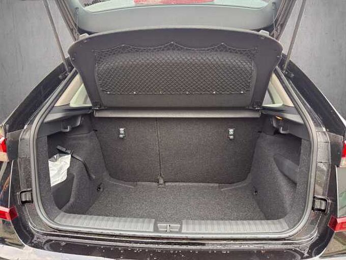 SKODA Kamiq 1.0 TSI Essence //Sitzheizung /LED/Einparkhilfe
