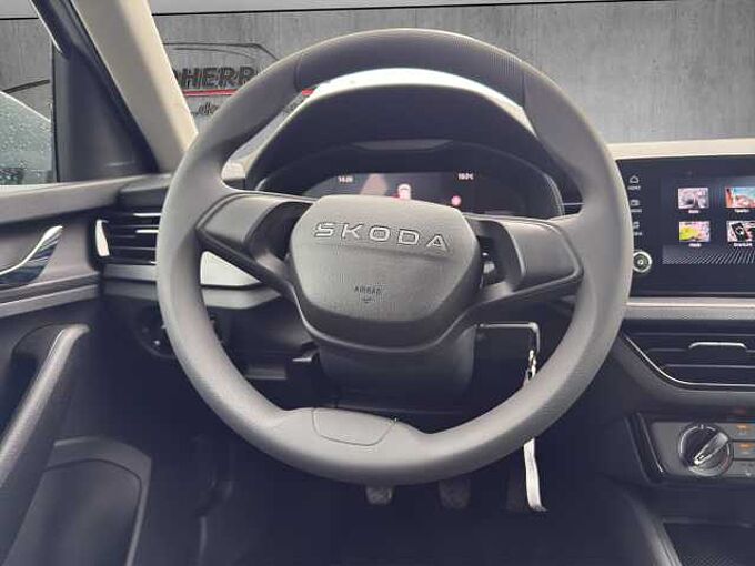SKODA Kamiq 1.0 TSI Essence //Sitzheizung /LED/Einparkhilfe