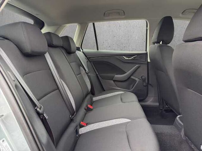 SKODA Kamiq 1.0 TSI Essence //Sitzheizung /LED/Einparkhilfe