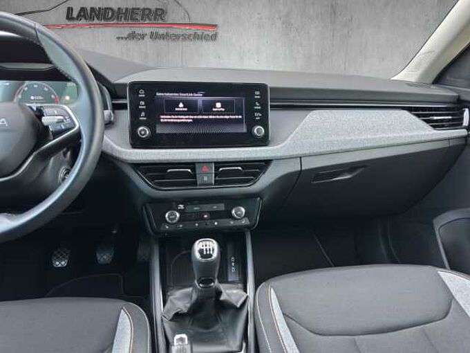 SKODA Kamiq 1.0 TSI Black Doc // LED/Sitzheizung /Kamera