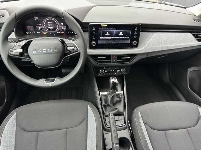 SKODA Kamiq 1.0 TSI Selection //Einparkhilfe/Sitzheizung/ LED