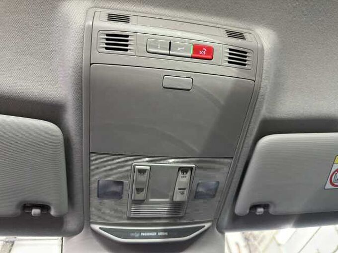 SKODA Kamiq 1.0 TSI Selection //Einparkhilfe/Sitzheizung/ LED