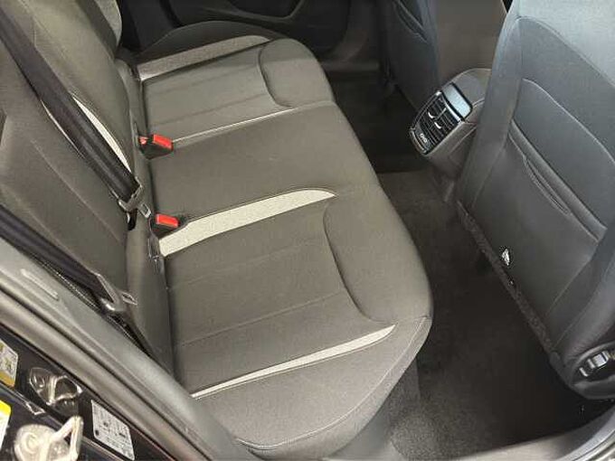 SKODA Kamiq 1.0 TSI Selection //Einparkhilfe/Sitzheizung/ LED