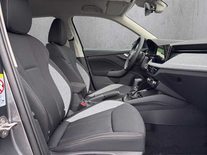 SKODA Kamiq 1.0 TSI Selection //Einparkhilfe/Sitzheizung/ LED
