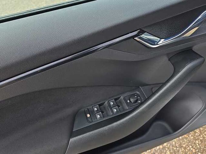 SKODA Kamiq 1.0 TSI //LED/Keyless/Sitzheizung 