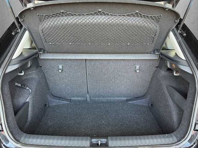 SKODA Kamiq 1.0 TSI Selection //Einparkhilfe/Sitzheizung/ LED