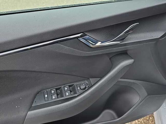 SKODA Kamiq 1.0 TSI //LED/Keyless/Sitzheizung 