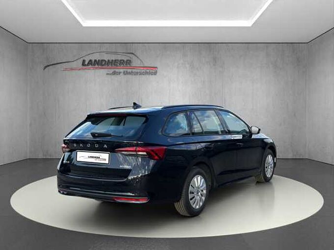 SKODA Octavia Combi  TSI Essence //LED/Einparkhilfe/Sitzheizung 