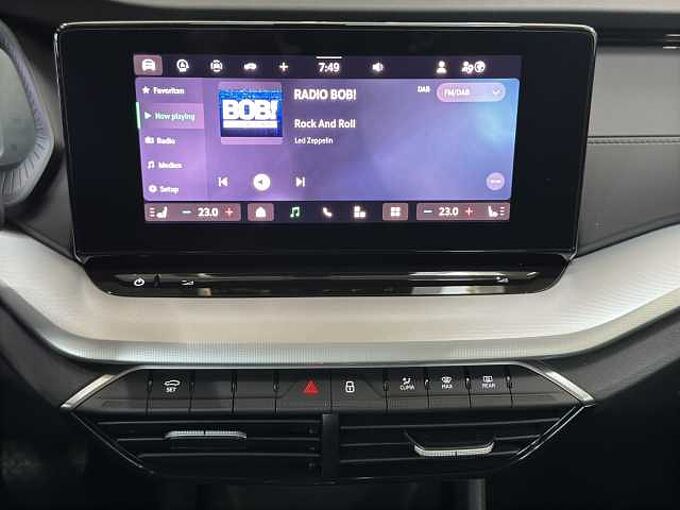 SKODA Octavia Combi  TSI Essence //LED/Einparkhilfe/Sitzheizung 