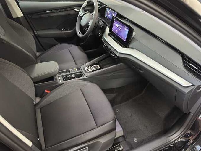 SKODA Octavia Combi  TSI Essence //LED/Einparkhilfe/Sitzheizung 