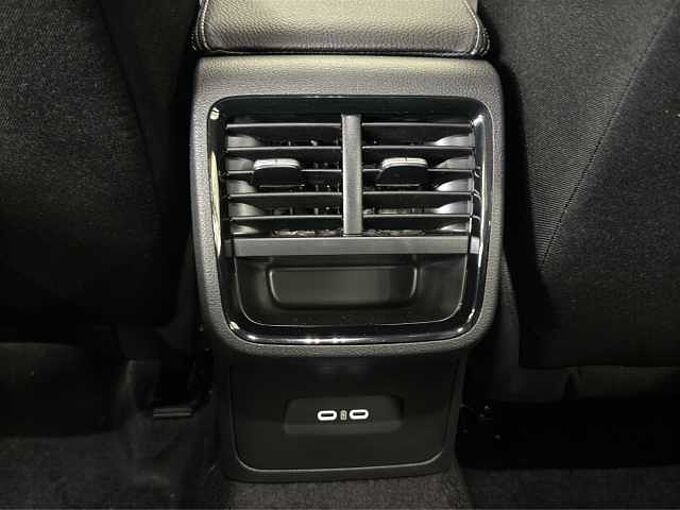 SKODA Octavia Combi  TSI Essence //LED/Einparkhilfe/Sitzheizung 