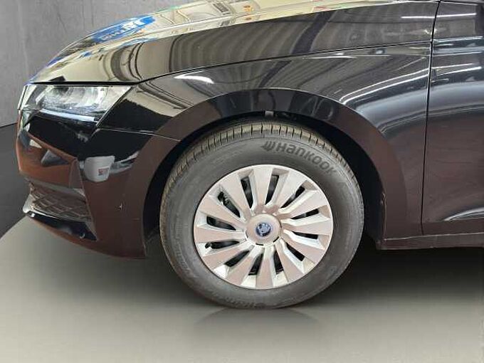 SKODA Octavia Combi  TSI Essence //LED/Einparkhilfe/Sitzheizung 