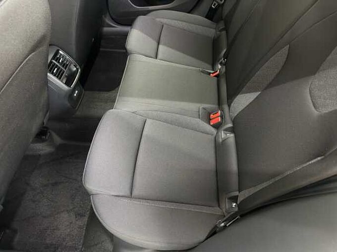 SKODA Octavia Combi  TSI Essence //LED/Einparkhilfe/Sitzheizung 