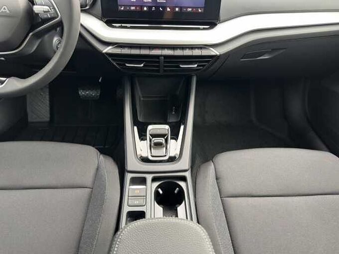 SKODA Octavia 1.5 TSI Essence //LED/Einparkhilfe/Sitzheizung