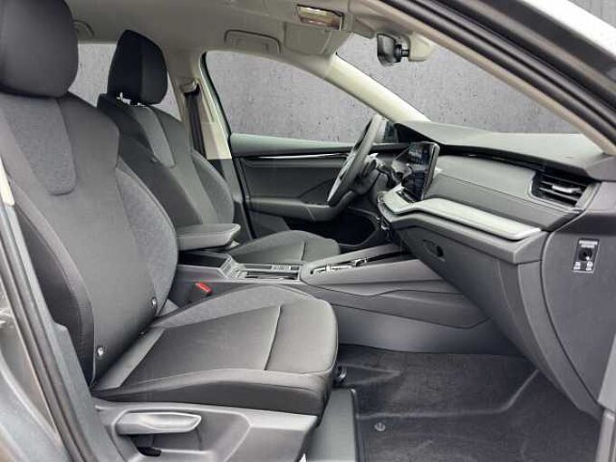 SKODA Octavia 1.5 TSI Essence //LED/Einparkhilfe/Sitzheizung