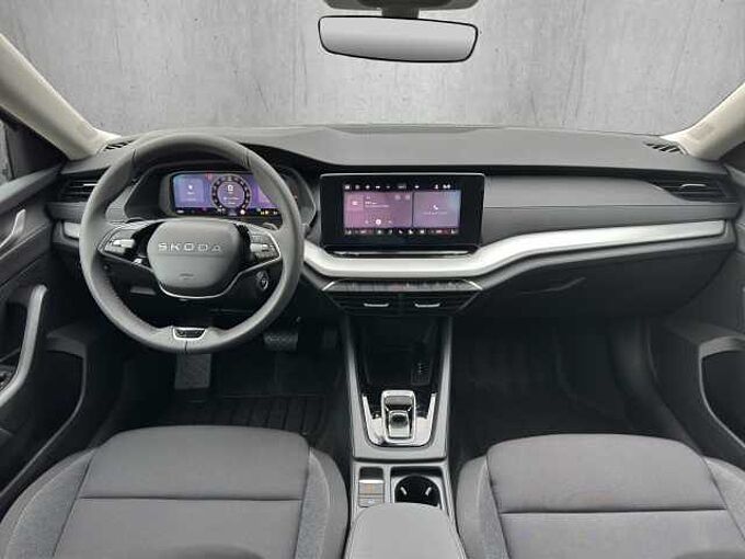 SKODA Octavia 1.5 TSI Essence //LED/Einparkhilfe/Sitzheizung 