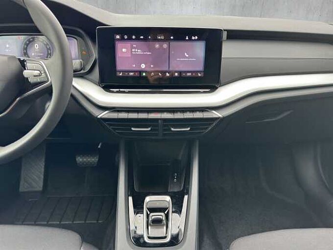 SKODA Octavia 1.5 TSI Essence //LED/Einparkhilfe/Sitzheizung 