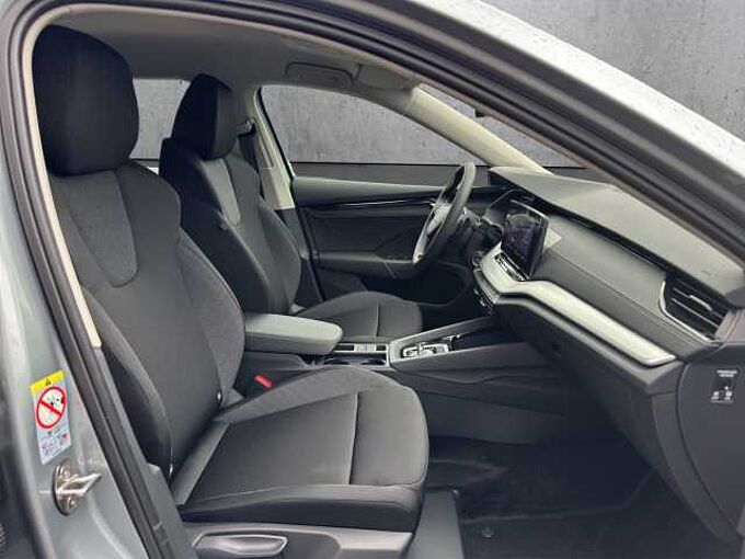 SKODA Octavia 1.5 TSI Essence //LED/Einparkhilfe/Sitzheizung 