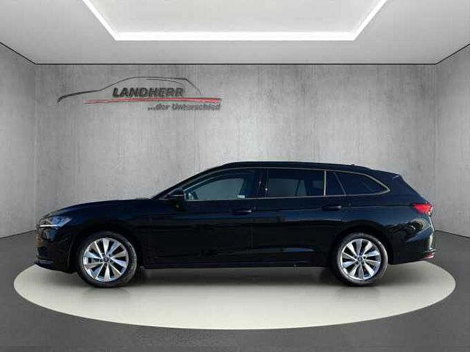 SKODA Superb Combi  Essence Rückfahrkamera/Navigationssystem