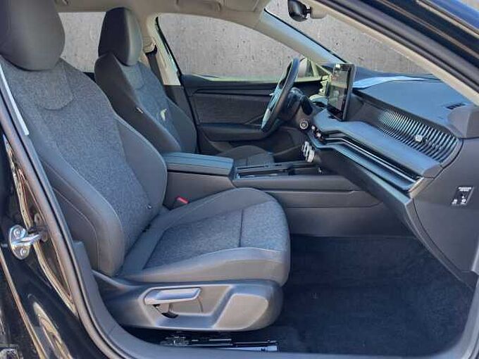 SKODA Superb Combi  Essence Rückfahrkamera/Navigationssystem