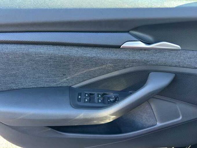 SKODA Superb Combi  Essence Rückfahrkamera/Navigationssystem