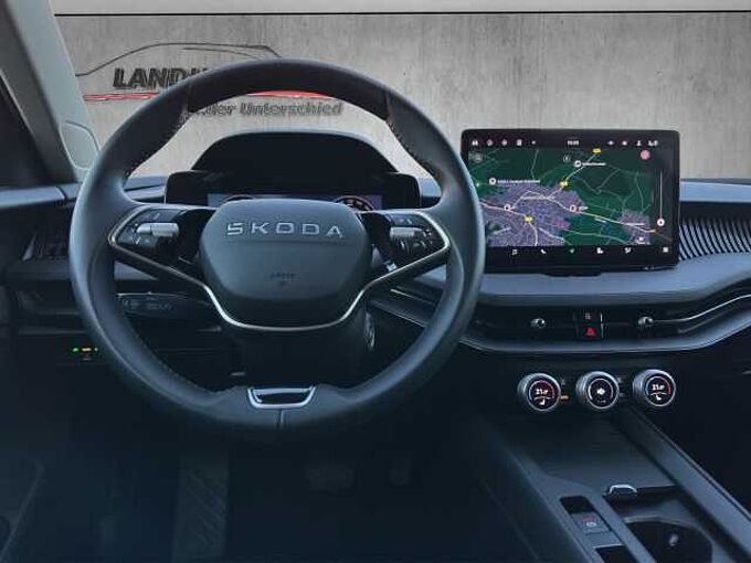 SKODA Superb Essence Rückfahrkamera/Navigationssystem