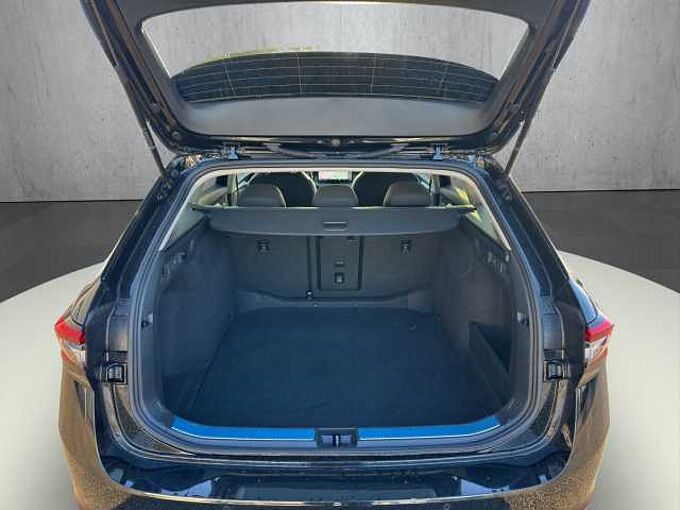 SKODA Superb Combi  Essence Rückfahrkamera/Navigationssystem