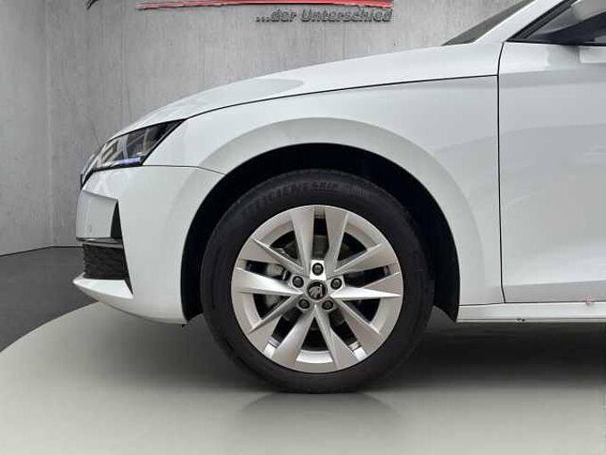 SKODA Octavia Combi  Selection 5.J Garantie/ el. Heckklappe /Teilleder/Kamera. ...