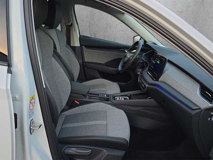 SKODA Octavia Combi Selection 5.J Garantie/ el. Heckklappe /Teilleder/Kamera....