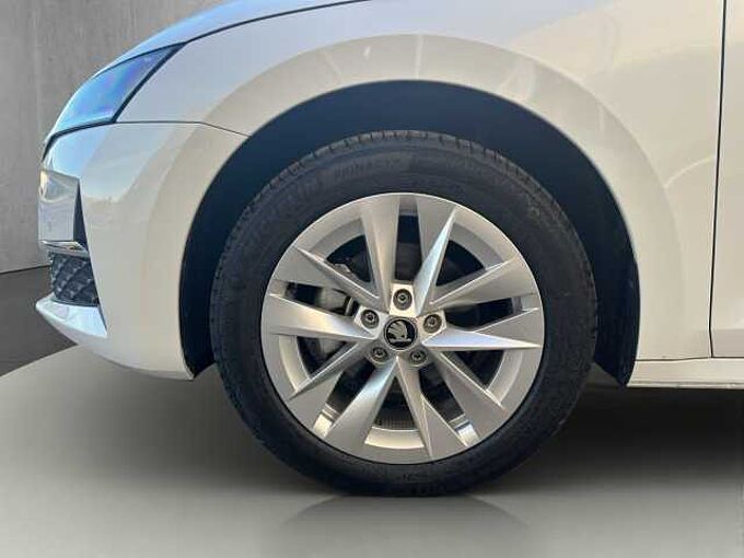 SKODA Octavia Combi Selection 5 J. Garantie / el Heckklappe