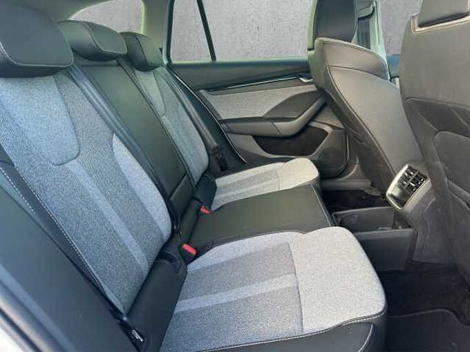 SKODA Octavia Combi Selection 5 J. Garantie / el Heckklappe