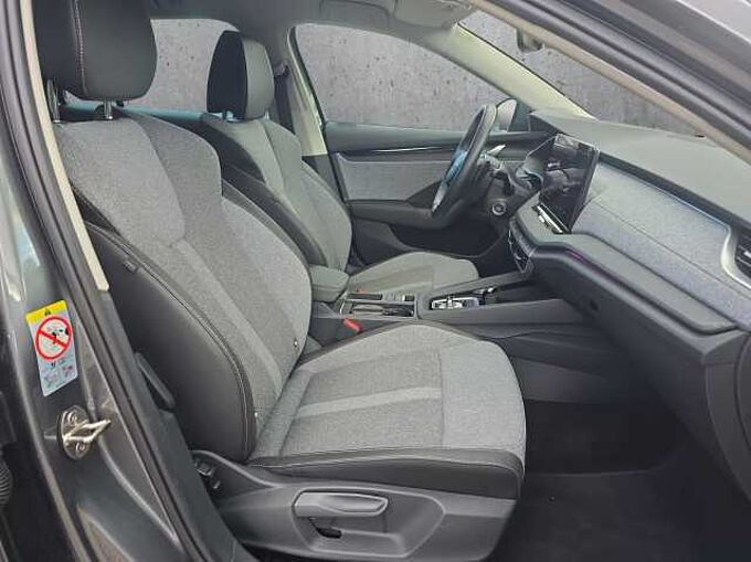 SKODA Octavia Combi Selection 5.J Garantie / Navi